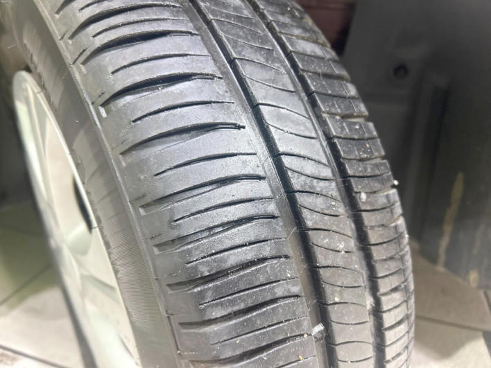 2013 Nissan Note DBA-E12 (UW-69f1f6c670347)[7]