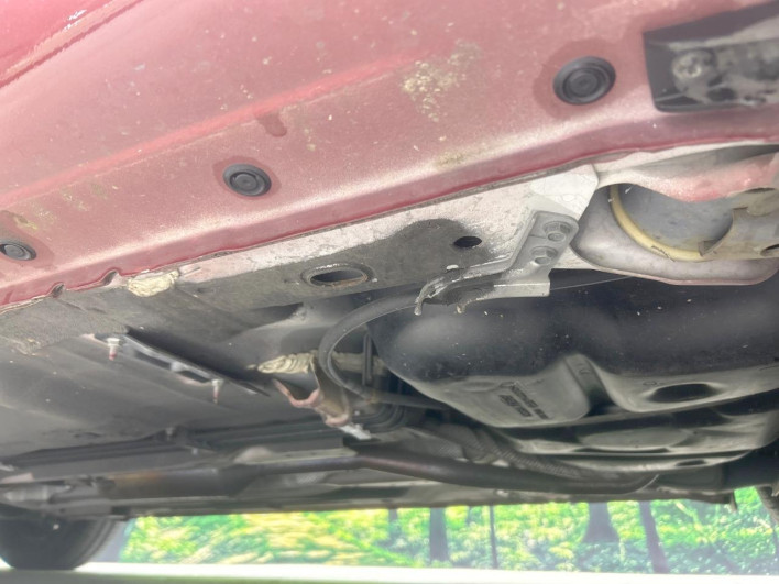 2013 Nissan Note DBA-E12 (UW-69f1f6c670347)[19]