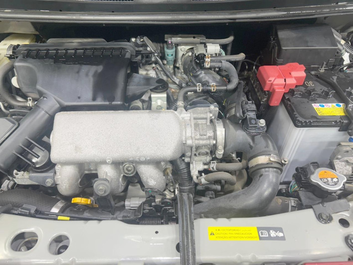 2013 Nissan Note DBA-E12 (UW-69f1f6c670347)[5]