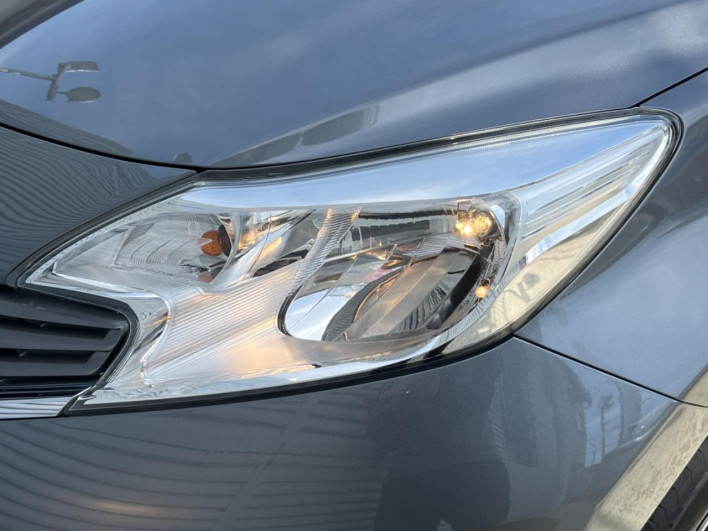 2013 Nissan Note DBA-E12 (UW-69f1f6c6a6266)[26]