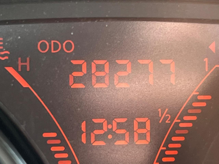 2013 Nissan Note DBA-E12 (UW-69f1f6c6a6266)[2]