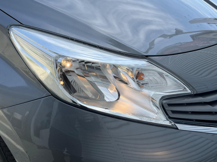 2013 Nissan Note DBA-E12 (UW-69f1f6c6a6266)[25]