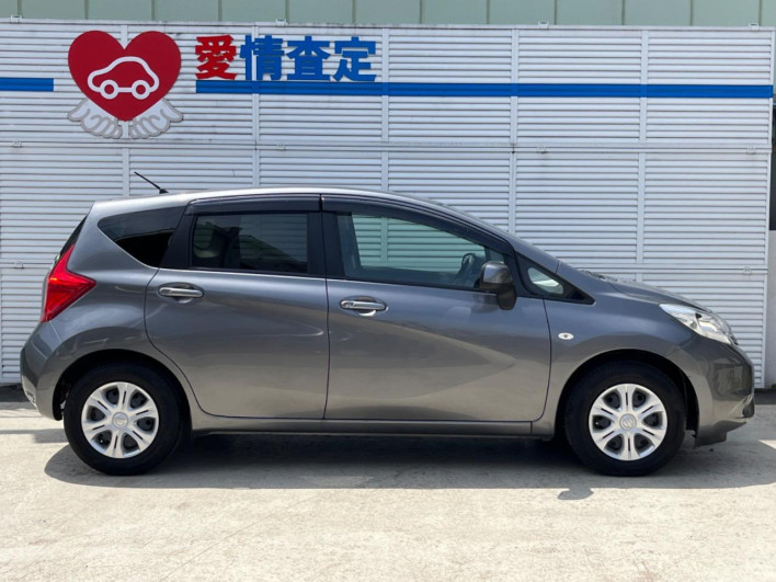 2013 Nissan Note DBA-E12 (UW-69f1f6c6a6266)[22]