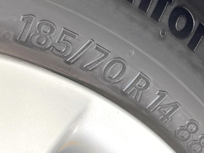 2014 Nissan Note DBA-E12 (UW-69f1f6c6dcc29)[17]