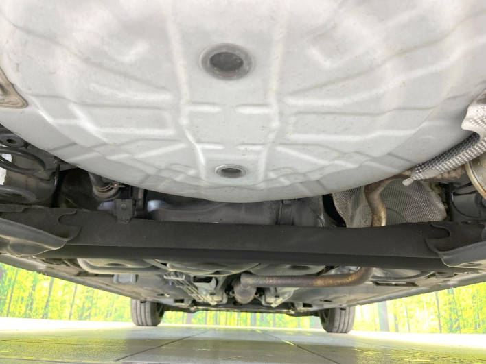 2014 Nissan Note DBA-E12 (UW-69f1f6c6dcc29)[19]