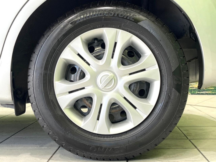 2015 Nissan Note DBA-E12 (UW-69f1f6c859d1a)[13]