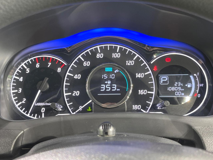 2015 Nissan Note DBA-E12 (UW-69f1f6c889e2b)[19]