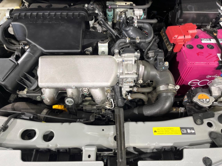 2015 Nissan Note DBA-E12 (UW-69f1f6c889e2b)[6]