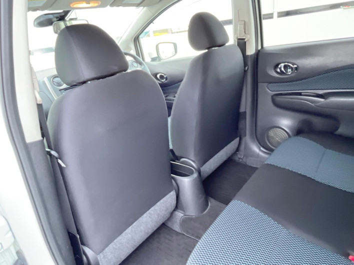 2015 Nissan Note DBA-E12 (UW-69f1f6c894f7f)[26]