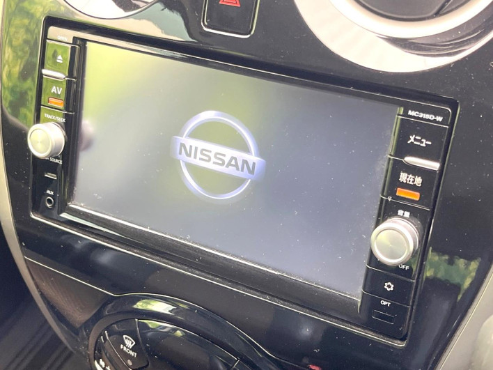 2015 Nissan Note DBA-E12 (UW-69f1f6c8e7eaf)[23]