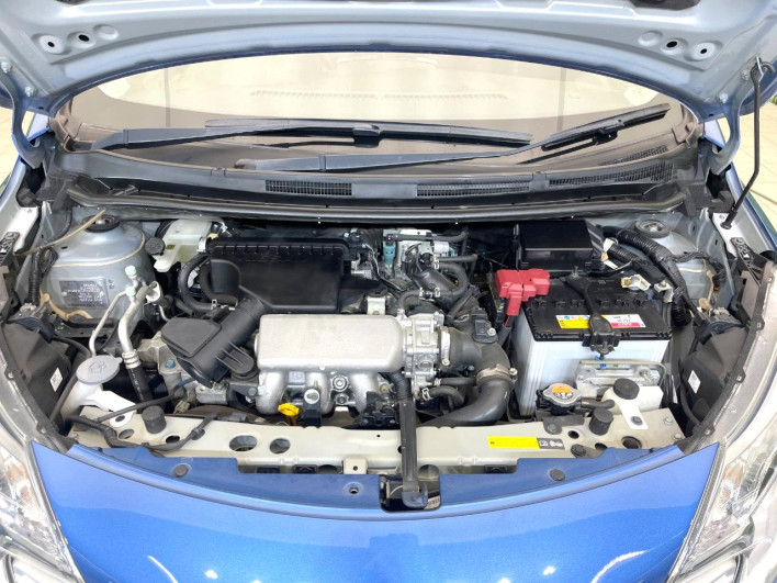 2015 Nissan Note DBA-E12 (UW-69f1f6c8e7eaf)[4]