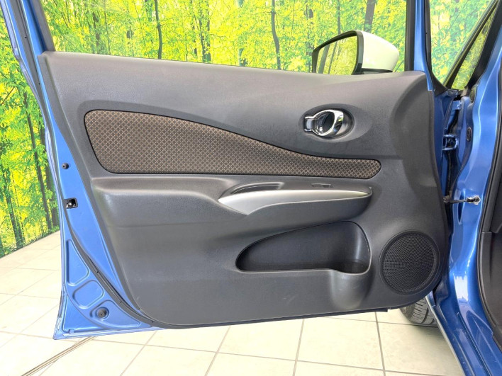 2015 Nissan Note DBA-E12 (UW-69f1f6c8e7eaf)[29]