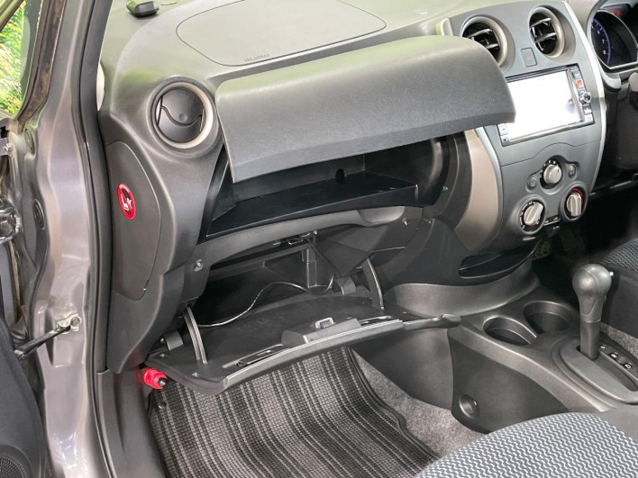 2016 Nissan Note DBA-E12 (UW-69f1f6ca7d766)[17]