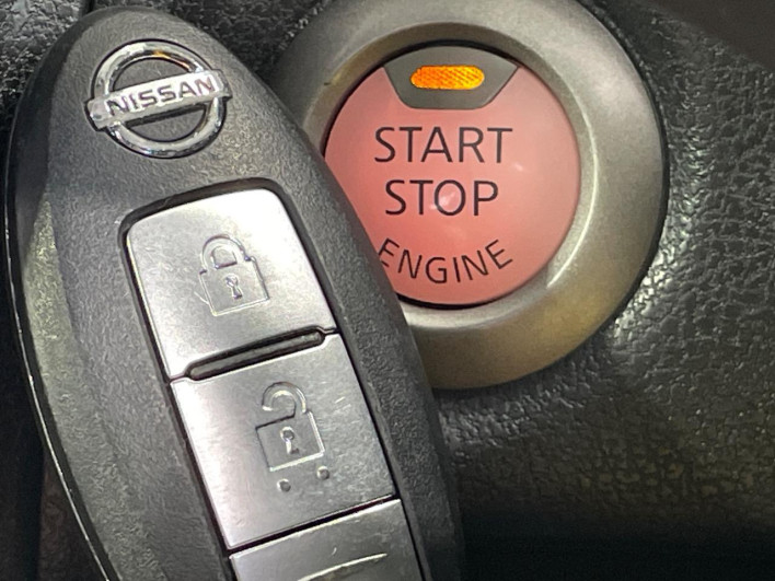 2016 Nissan Note DBA-E12 (UW-69f1f6ca7d766)[11]