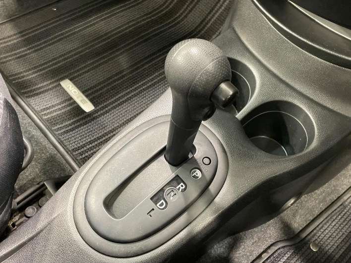 2016 Nissan Note DBA-E12 (UW-69f1f6ca7d766)[6]