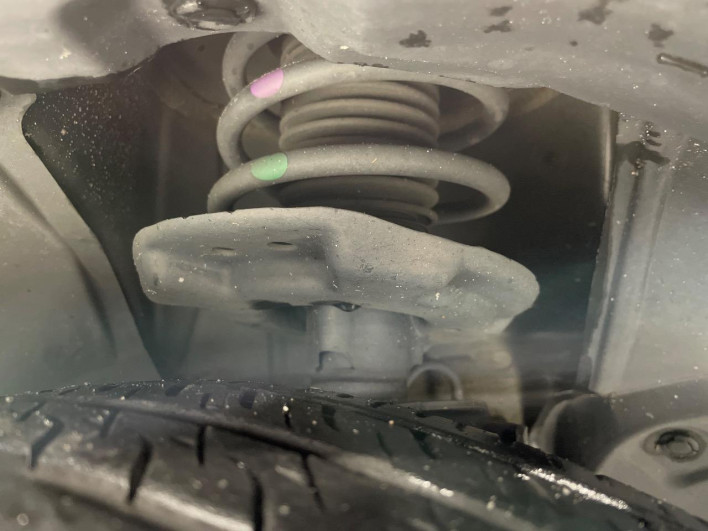 2021 Nissan Note 6AA-E13 (UW-69f1f6cb3c506)[12]