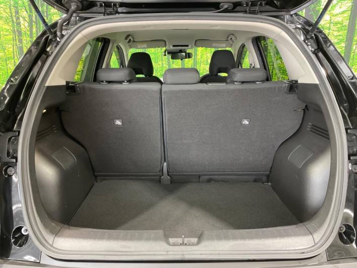 2021 Nissan Note 6AA-E13 (UW-69f1f6cb3c506)[26]