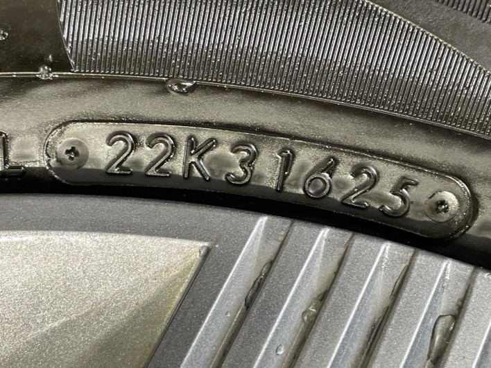 2021 Nissan Note 6AA-E13 (UW-69f1f6cb3c506)[10]