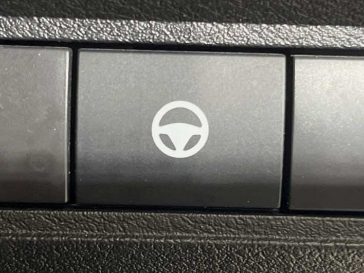 2021 Nissan Note 6AA-E13 (UW-69f1f6cb3f603)[23]