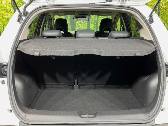 2021 Nissan Note 6AA-E13 (UW-69f1f6cb3f603)[10]