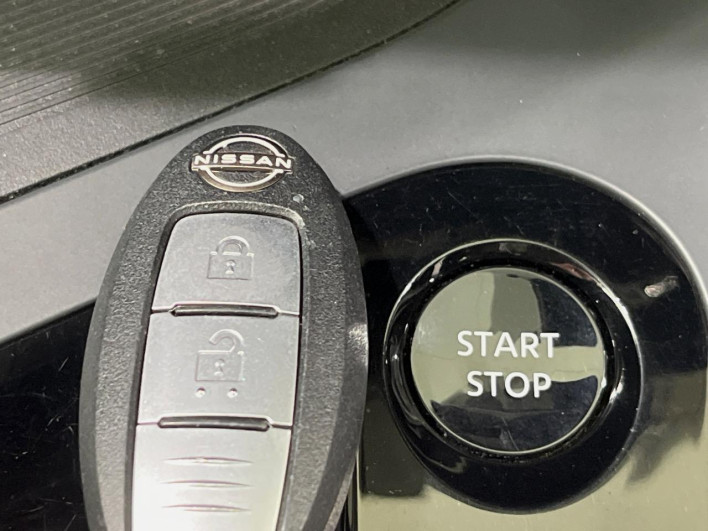 2021 Nissan Note 6AA-E13 (UW-69f1f6cb3f603)[21]