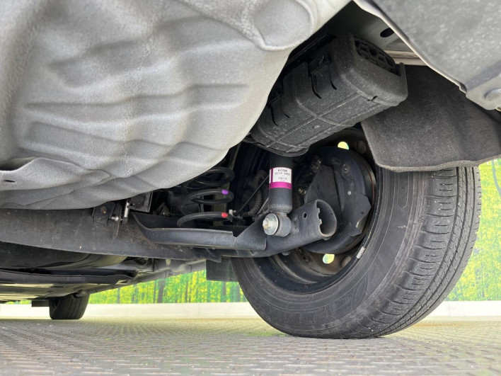 2021 Nissan Note 6AA-E13 (UW-69f1f6cc4f0d9)[27]