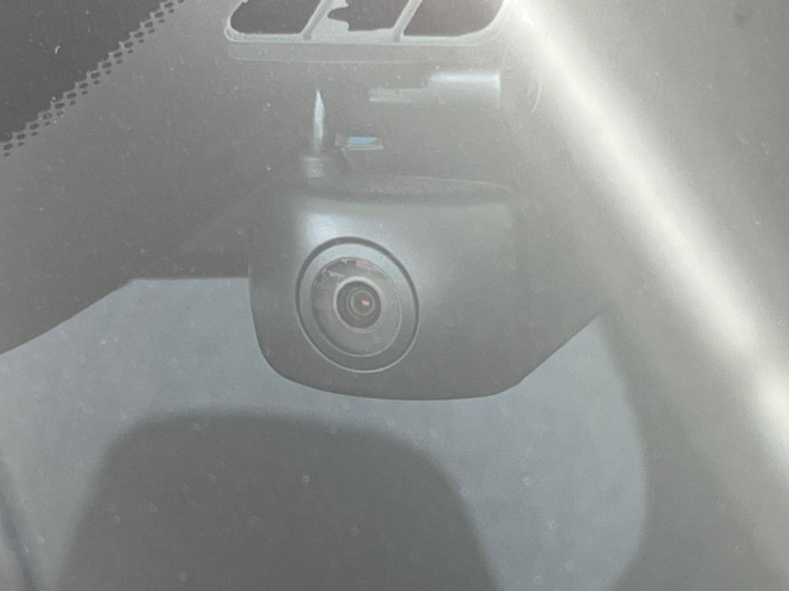 2021 Nissan Note 6AA-E13 (UW-69f1f6cc4f0d9)[14]