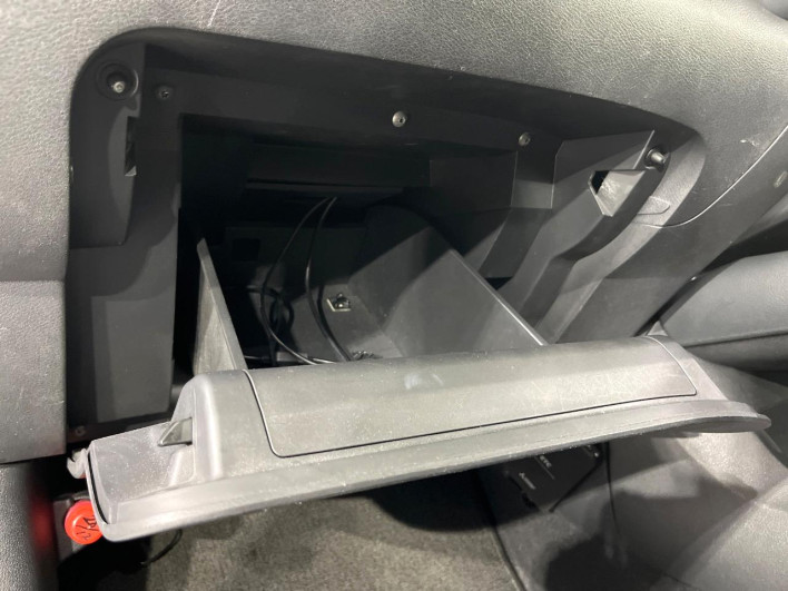 2022 Nissan Note 6AA-E13 (UW-69f1f6ccea854)[26]