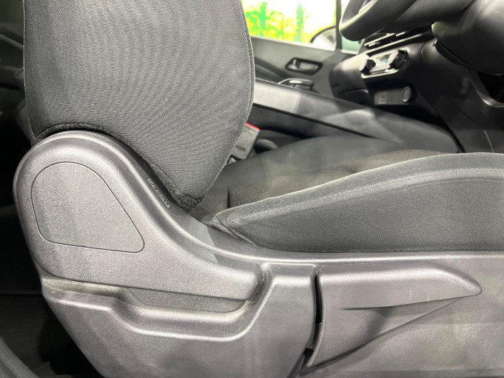 2022 Nissan Note 6AA-E13 (UW-69f1f6ccea854)[23]