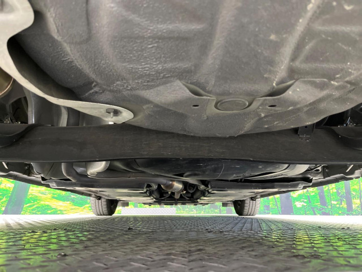 2022 Nissan Note 6AA-E13 (UW-69f1f6ccea854)[17]