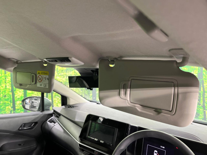 2022 Nissan Note 6AA-E13 (UW-69f1f6ccea854)[20]