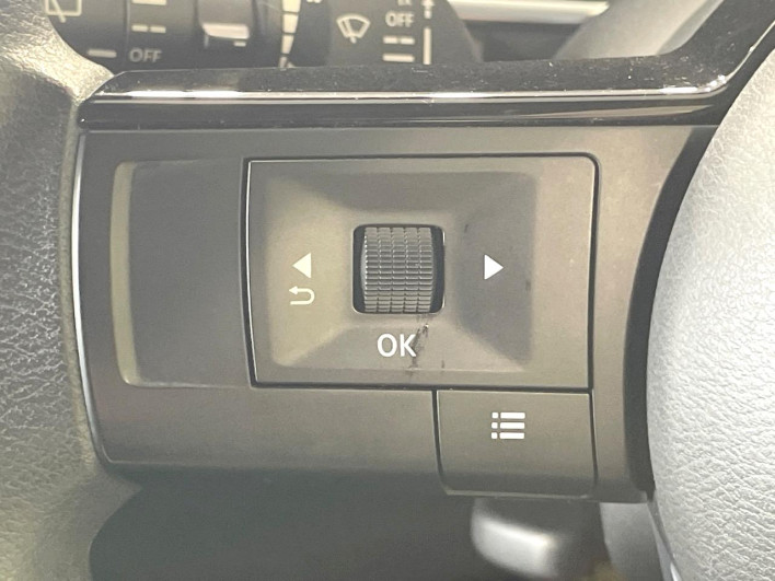 2022 Nissan Note 6AA-E13 (UW-69f1f6cd8c4f1)[15]