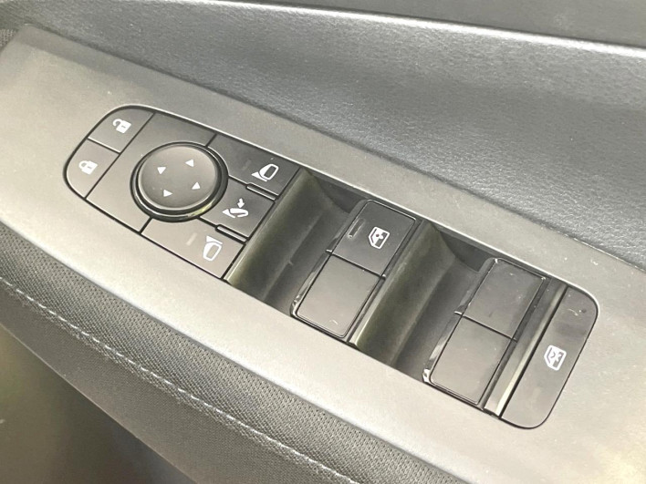 2022 Nissan Note 6AA-E13 (UW-69f1f6cd8c4f1)[12]