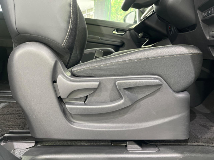 2023 Nissan Serena 5BA-FNC28 (UW-69f1f6d24e727)[28]