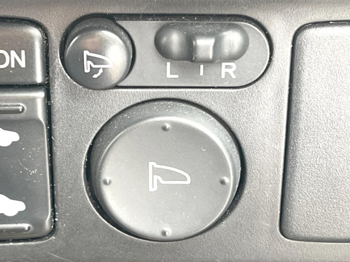 2010 Honda Freed DBA-GB3 (UW-69f1f6d364306)[25]