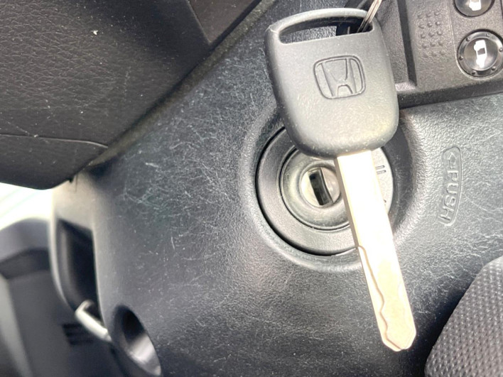 2010 Honda Freed DBA-GB3 (UW-69f1f6d364306)[29]