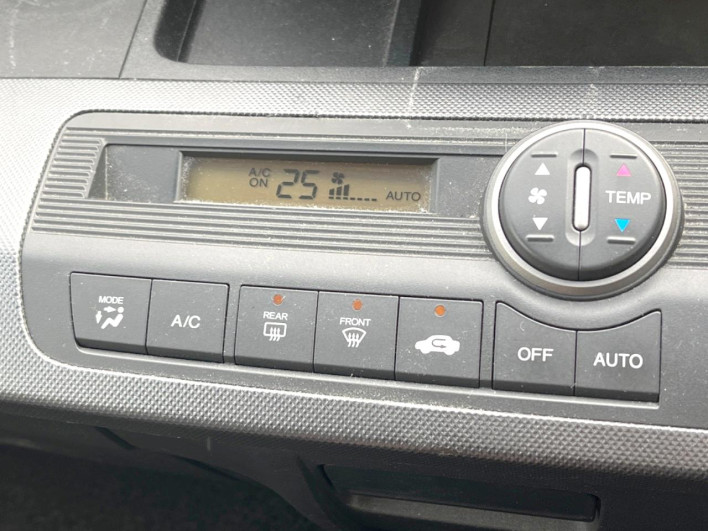 2010 Honda Freed DBA-GB3 (UW-69f1f6d364306)[13]