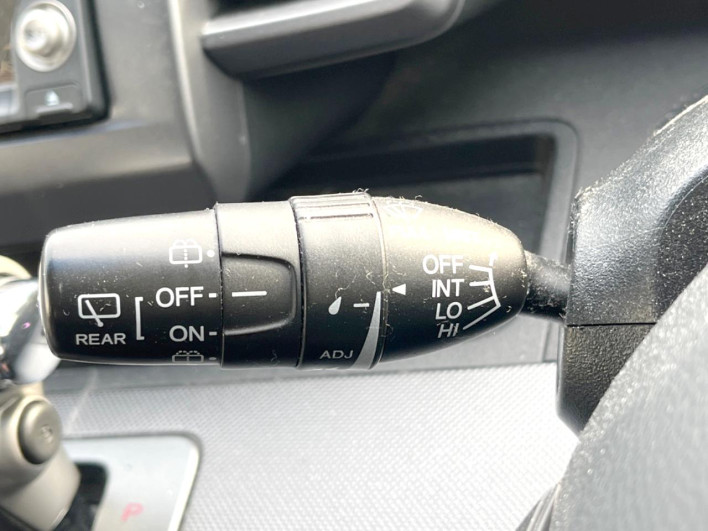 2010 Honda Freed DBA-GB3 (UW-69f1f6d364306)[21]