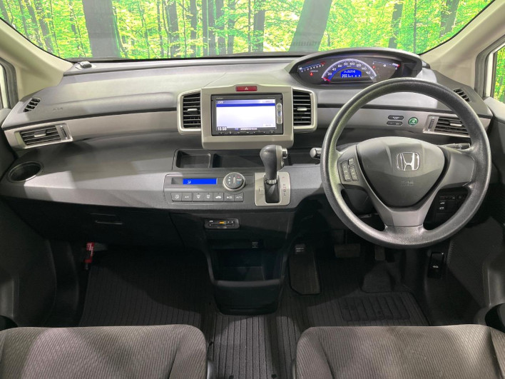 2014 Honda Freed DBA-GB3 (UW-69f1f6d3aecd9)[26]