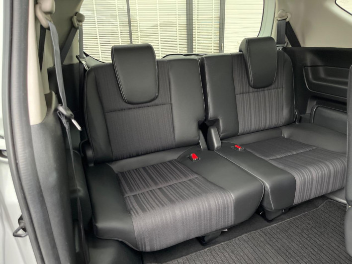 2017 Honda Freed DBA-GB5 (UW-69f1f6d427180)[18]