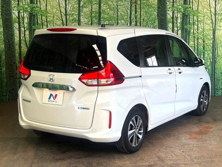 2022 Honda Freed hybrid 6AA-GB7 (UW-69f1f6d563d5a)[24]