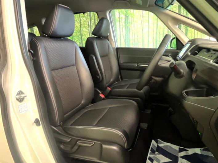 2022 Honda Freed hybrid 6AA-GB7 (UW-69f1f6d563d5a)[18]