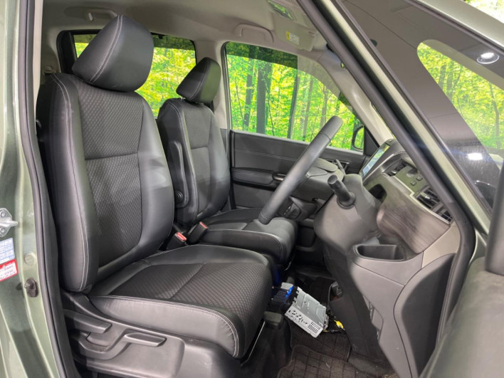 2022 Honda Freed Plus Hybrid 6AA-GB7 (UW-69f1f6d5e6c9c)[16]