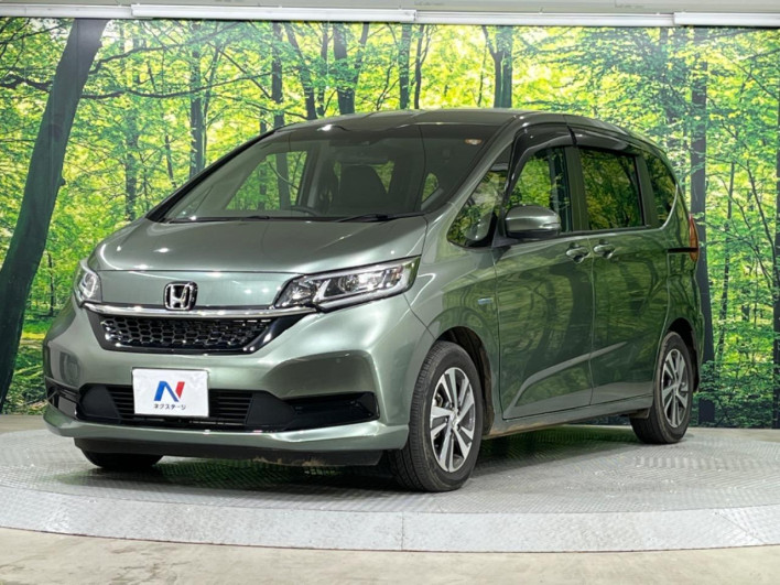 2022 Honda Freed Plus Hybrid 6AA-GB7 (UW-69f1f6d5e6c9c)[4]