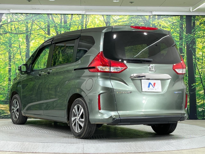 2022 Honda Freed Plus Hybrid 6AA-GB7 (UW-69f1f6d5e6c9c)[6]