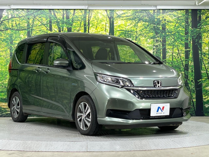 2022 Honda Freed Plus Hybrid 6AA-GB7 (UW-69f1f6d5e6c9c)[10]
