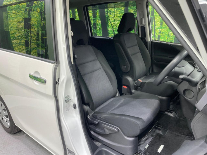 2020 Nissan Serena DAA-GC27 (UW-69f1f6d651d93)[21]