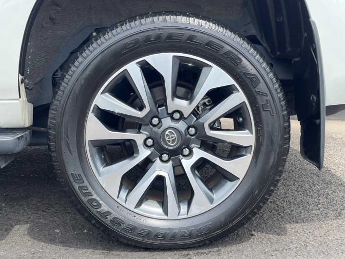 2023 Toyota Land Cruiser Prado 3DA-GDJ150W (UW-69f1f6d83d358)[13]