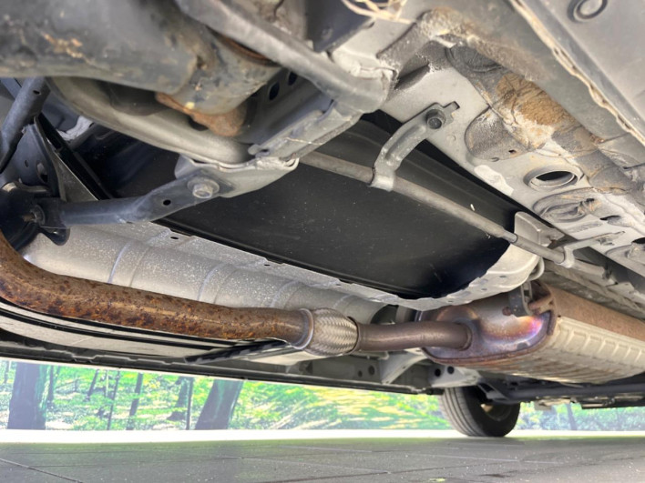 2017 Nissan Serena DAA-GFC27 (UW-69f1f6d8dafe1)[19]