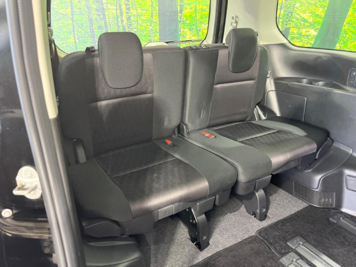 2017 Nissan Serena DAA-GFC27 (UW-69f1f6d8dafe1)[10]